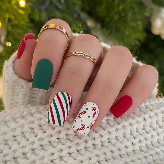 Christmas Press on Nails Short Square Fake Nails Full Cover False Nails with Designs Red Green Christmas Glue on Nails Candy Cane Acrylic Nails Cute Matte Artificial Stick on Nails for Women Girls