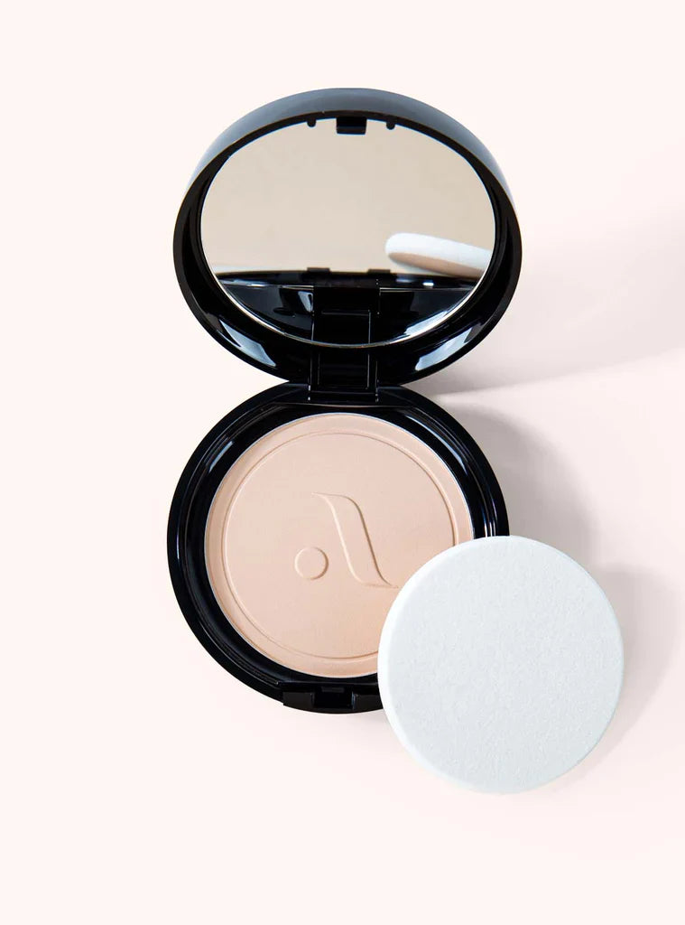 Sleek MakeUp Locked-In Powder Foundation