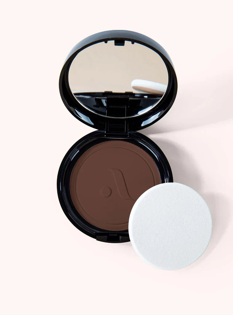 Sleek MakeUp Locked-In Powder Foundation